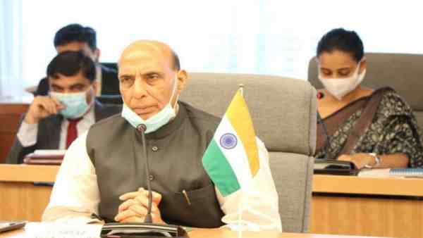 टू प्लस टू वार्ता के लिए जापान पहुंचे राजनाथ सिंह