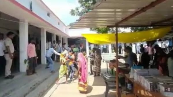 Fight in Singrauli District Court