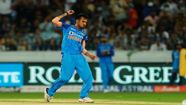 भारतीय गेंदबाजों की दमदार वापसी भारतीय गेंदबाजों की दमदार वापसी