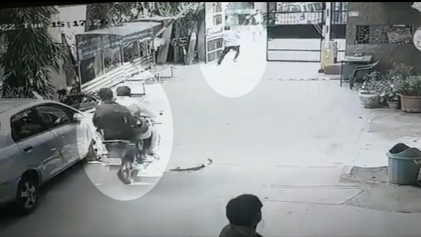 बाइक में चाभी लगी देख ले उड़े चोर