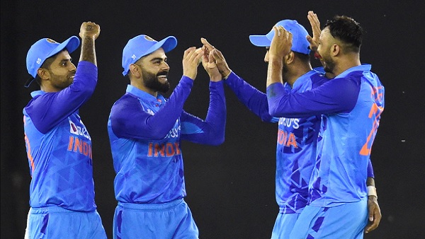 IND vs AUS, 2nd T20I: Team India arrives in Nagpur and receive warm and traditional welcome- Watch IND vs AUS, 2nd T20I: Team India arrives in Nagpur and receive warm and traditional welcome- Watch