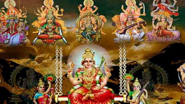 इस बार मां दुर्गा गज पर सवार होकर आ रही हैं... 