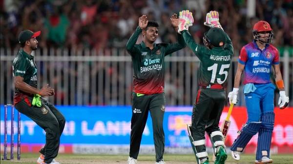 स्पिनरों का नो बॉल करना अपराध है