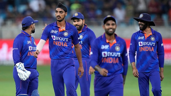 एक प्लेइंग इलेवन समझ नहीं आई एक प्लेइंग इलेवन समझ नहीं आई