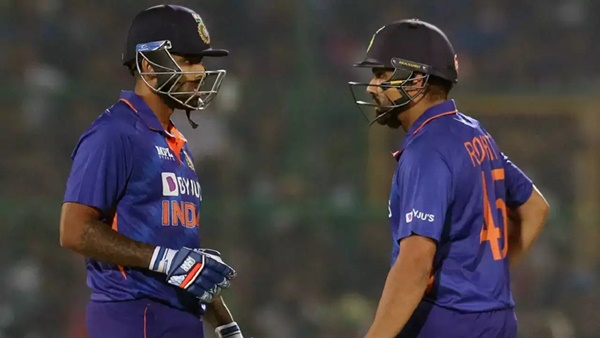 विराट कभी सूर्या और रोहित शर्मा नहीं बन सकते विराट कभी सूर्या और रोहित शर्मा नहीं बन सकते