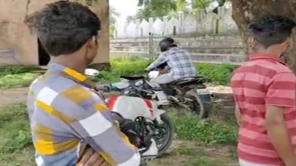 10वीं तक पढ़ाई, आईटीआई से डिप्लोमा लिया