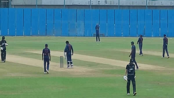 दोनों टीमों में शामिल थे ये खिलाड़ी