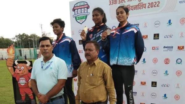 निशी की कामयाबी से ग्रामीणों में खुशी की लहर