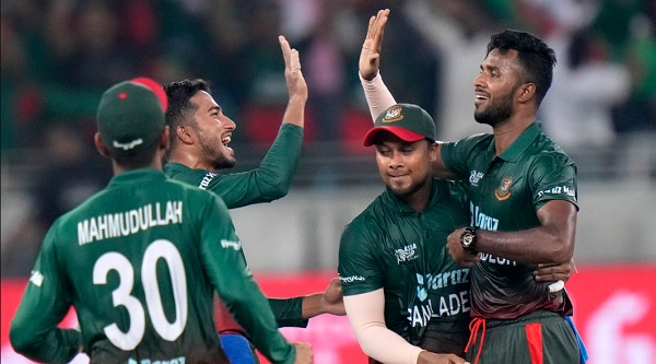 चार गेंद शेष रहते जीत हासिल कर ली