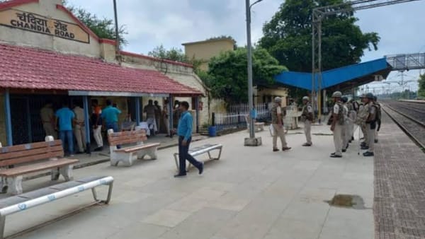 इस इस गांव से प्रदर्शनकारी पहुंचे