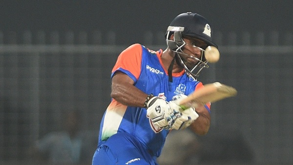  तन्मय श्रीवास्तव व यूसुफ पठान के बीच शतकीय साझेदारी