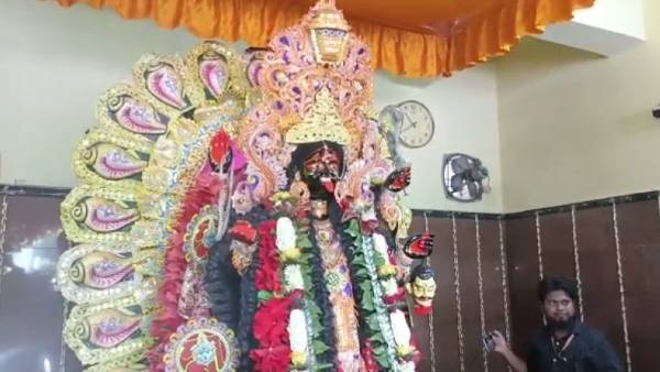 नवाब असद रज़ा ने दी थी मंदिर के लिए ज़मीन नवाब असद रज़ा ने दी थी मंदिर के लिए ज़मीन