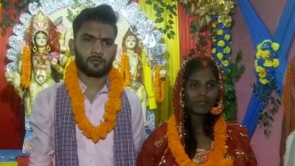 परीक्षा के दौरान दोनों का प्रेम चढ़ा परवान