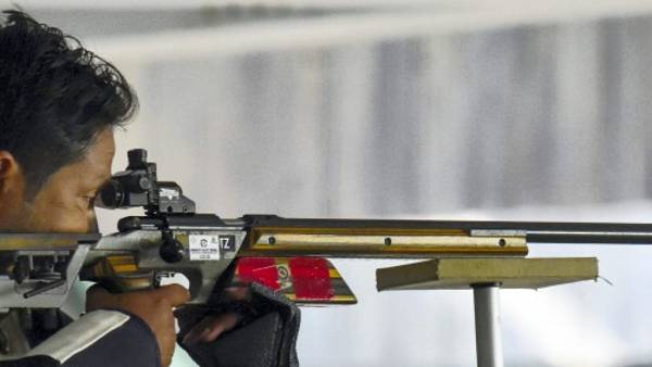 शूटिंग की ट्रेनिंग काफी महंगी है- शशि पांडे शूटिंग की ट्रेनिंग काफी महंगी है- शशि पांडे