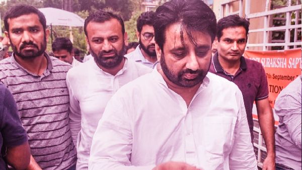 शनिवार को कोर्ट में पेश किए गए अमानतुल्लाह खान