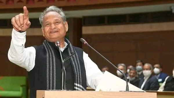 अध्यक्ष बनने के बाद विशेषाधिकार का प्रयोग कर सकते हैं गहलोत