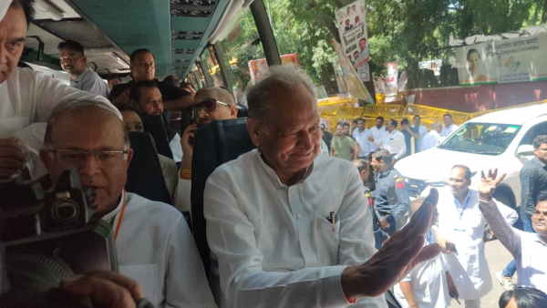 राजस्थान में गहलोत पहली पसंद