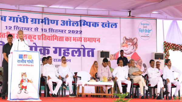 अशोक गहलोत के नाम की चर्चा
