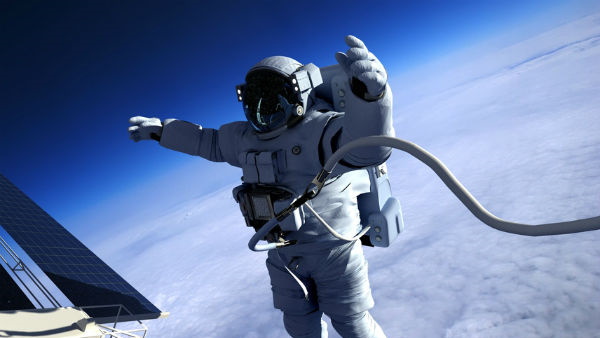 अंतरिक्ष यात्रियों में से एक सऊदी महिला होगी अंतरिक्ष यात्रियों में से एक सऊदी महिला होगी