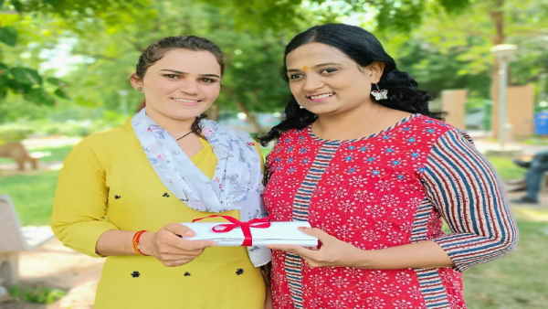 20 साल तक पीहर में रही रेखा