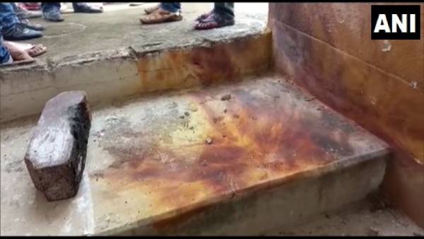 Titagarh Bomb explodes on roof of school