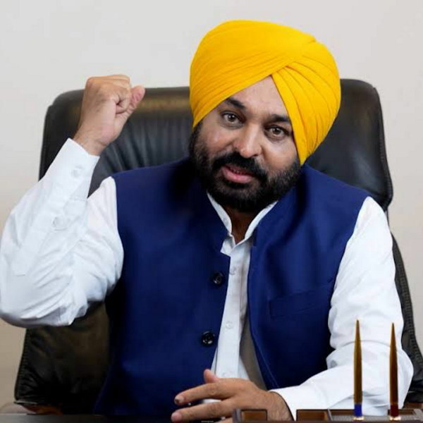 Punjab: CM Bhagwant Mann visit Baba Farid ji in Faridkot