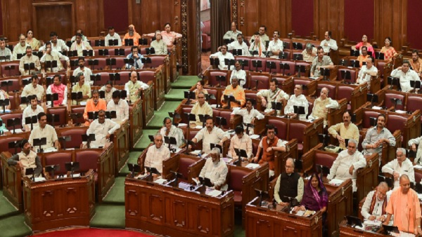 38 महिला विधायकों ने चर्चा में हिस्सा लिया 38 महिला विधायकों ने चर्चा में हिस्सा लिया