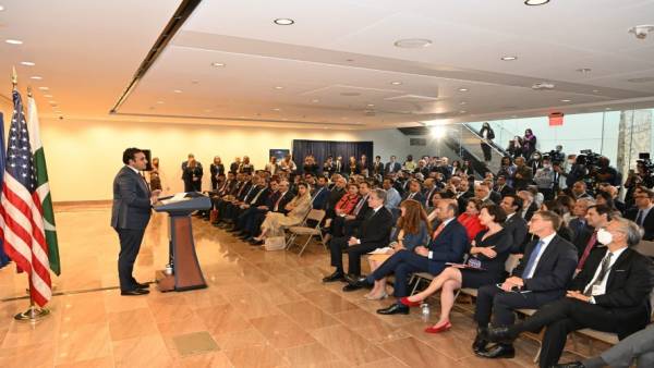 चीन के ऋण मुद्दे को हल करने पर चर्चा