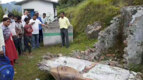 4 बच्चे अब भी जिला अस्पताल में अंडर ऑर्ब्जवेशन में 