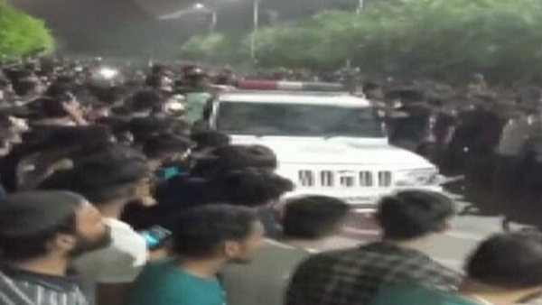 क्या सच में लड़कियों ने की थी आत्महत्या की कोशिश