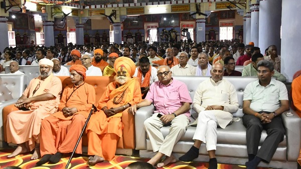 वैश्विक स्तर पर मजबूत हो रहा भारत
