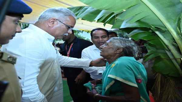 cm bhupesh eldrly cm bhupesh eldrly
