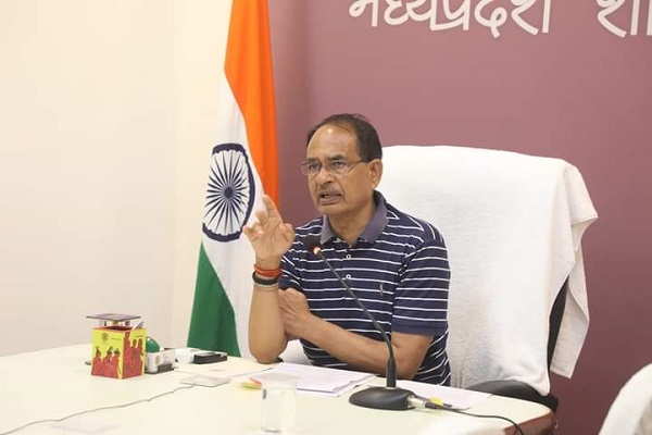 सीएम हेल्पलाइन में आवास योजना ग्रामीण में शिकायतें आ रही हैं। इसकी जांच वगैरह करते हो कि नहीं?