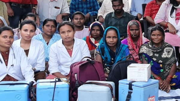मेडिकल स्टाफ के साथ की हाथापाई 