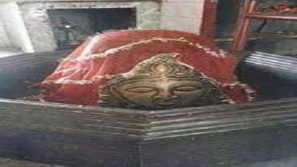 अंग्रेजों ने मानी मां की शक्ति अंग्रेजों ने मानी मां की शक्ति