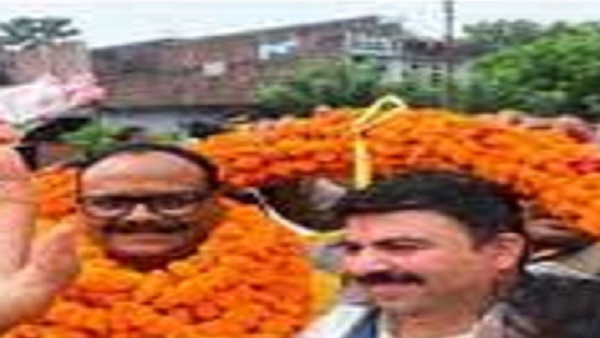 एमबीबीएस छात्रों से मिले
