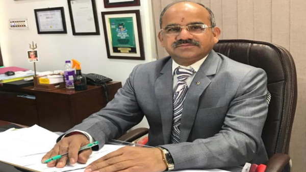  मल्टीनेशनल कंपनी में नौकरी होने के बावजूद शिक्षा के क्षेत्र को चुना
