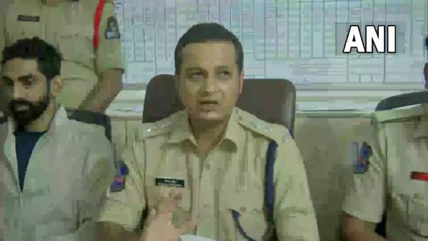 अंतिम फैसला मजिस्ट्रेट / अदालत के पास