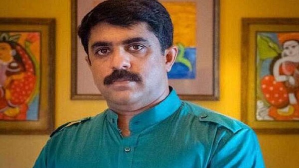 'सत्ता की लगी है भूख'