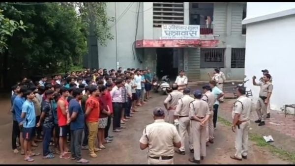 पीछा करते हुए मेडिकल हॉस्टल में पहुंच गए सीएसपी