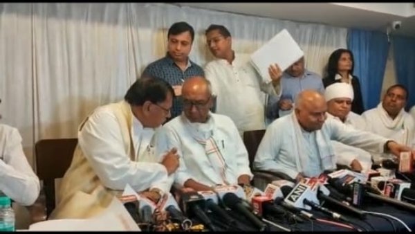 देश के 100 परिवारों की आय हुई चौगुनी