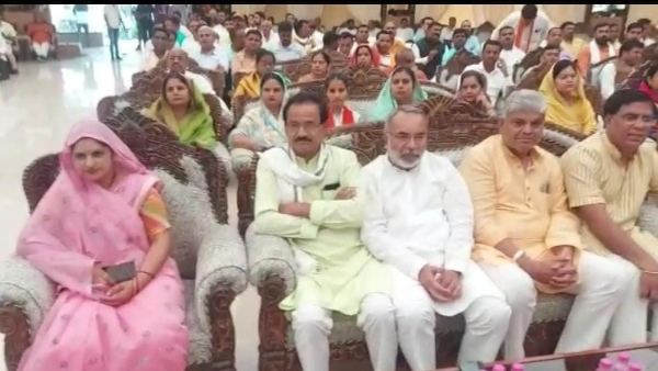 बीजेपी कार्यकर्ताओं की पार्टी हैं