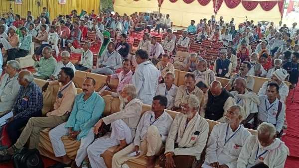 देश की एकता को तोड़ने का किया जा रहा है काम