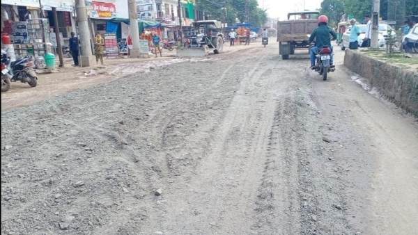 इतने दिन से नहीं ली मुन्नालाल गोयल ने शहर की सड़कों की सुध