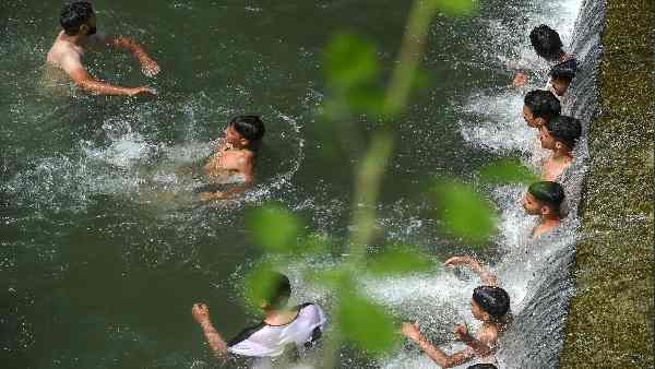 पूरे भारत पर संकट की आहट पूरे भारत पर संकट की आहट