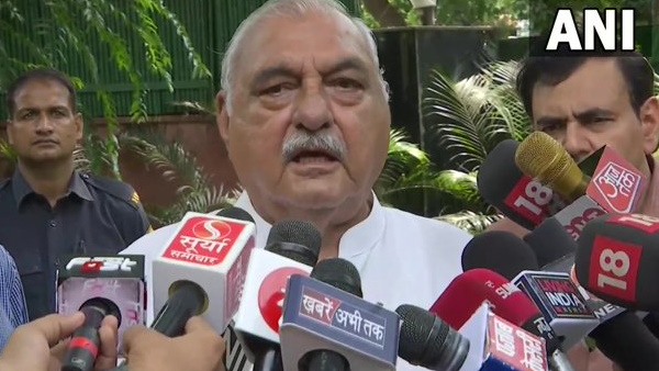 bhupinder singh hooda ghulam nabi azad congress kUMARI SELJA bhupinder singh hooda ghulam nabi azad congress kUMARI SELJA