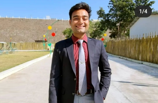  35 किलोमीटर दूर था स्‍कूल