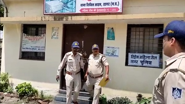 पुलिस महानिरीक्षक घंटो खुद पूछताछ करते रहे