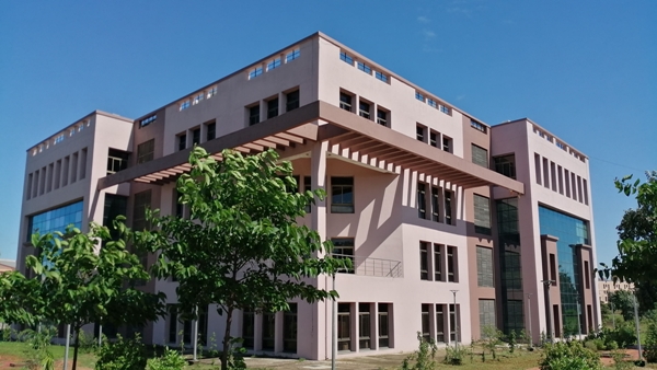 सुप्रा एसएई इंडिया- 2022 कॉन्टेस्ट में शामिल हुई यह कार सुप्रा एसएई इंडिया- 2022 कॉन्टेस्ट में शामिल हुई यह कार