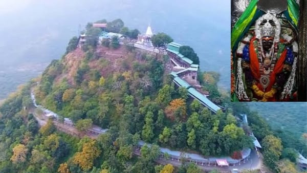 त्रिकूट पर्वत की श्रेणियों में बसा है मंदिर